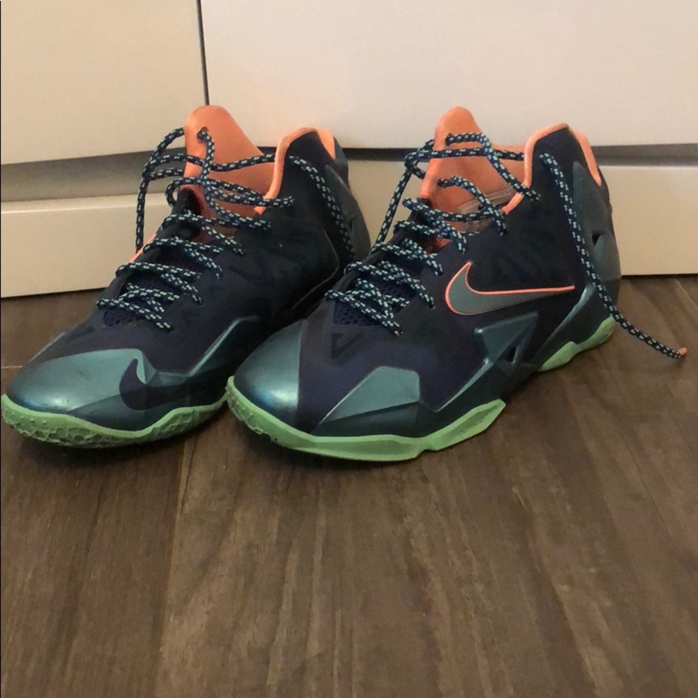 Nike Sneakers